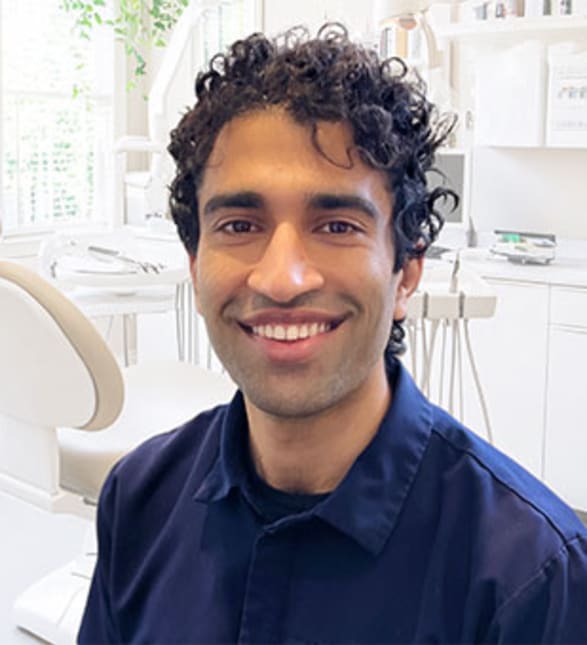 Dr. Amrit Bhogal, Dentist in Hollinger Dental Group - Portrait Photo