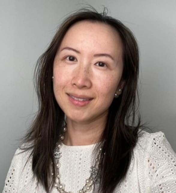 Dr. Angela Ma, Dentist in Smile Dental Centre - Portrait Photo