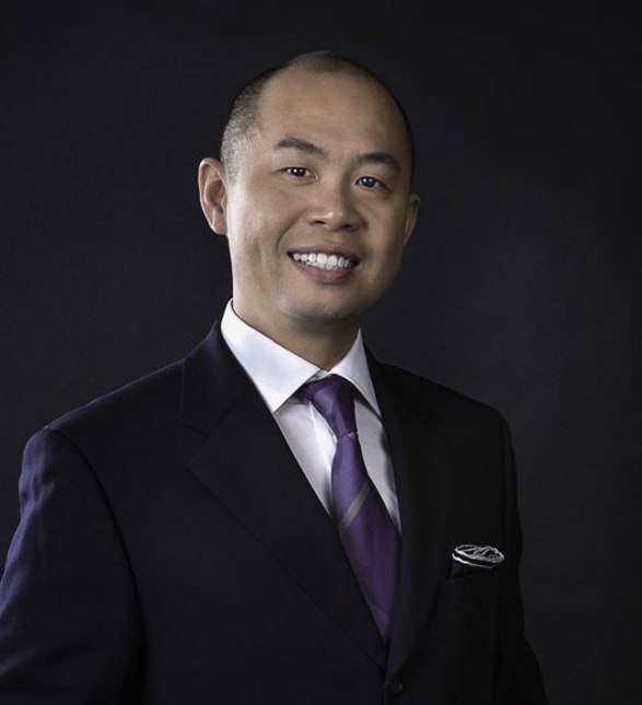 Dr. John Lau, Dentist in Kanata Lakes Dental Centre - Portrait Photo