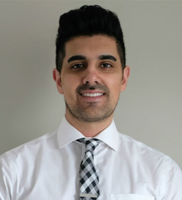Dr. Safa Naghipur, Dentist in Mahogany Dental Wellness - Portrait Photo