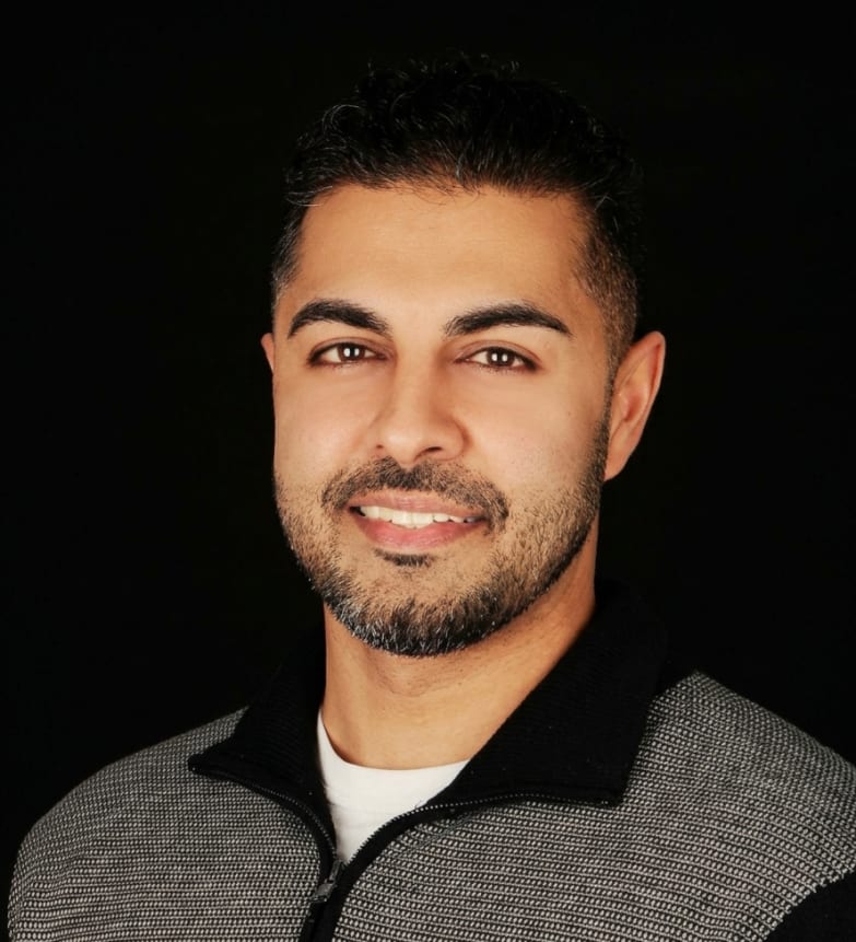 Dr. Kevin Kalra, Dentist in Southwood Dental Centre - Portrait Photo