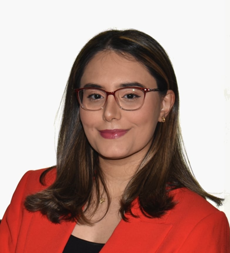 Dr. Mersedeh Sayafi, Dentist in Thompson River Dental - Portrait Photo