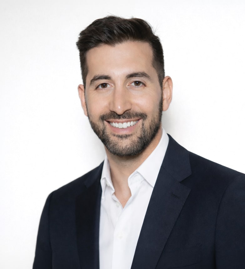 Dr Elior Yona, dentiste, Carrefour dentaire de Montréal - Photo portrait