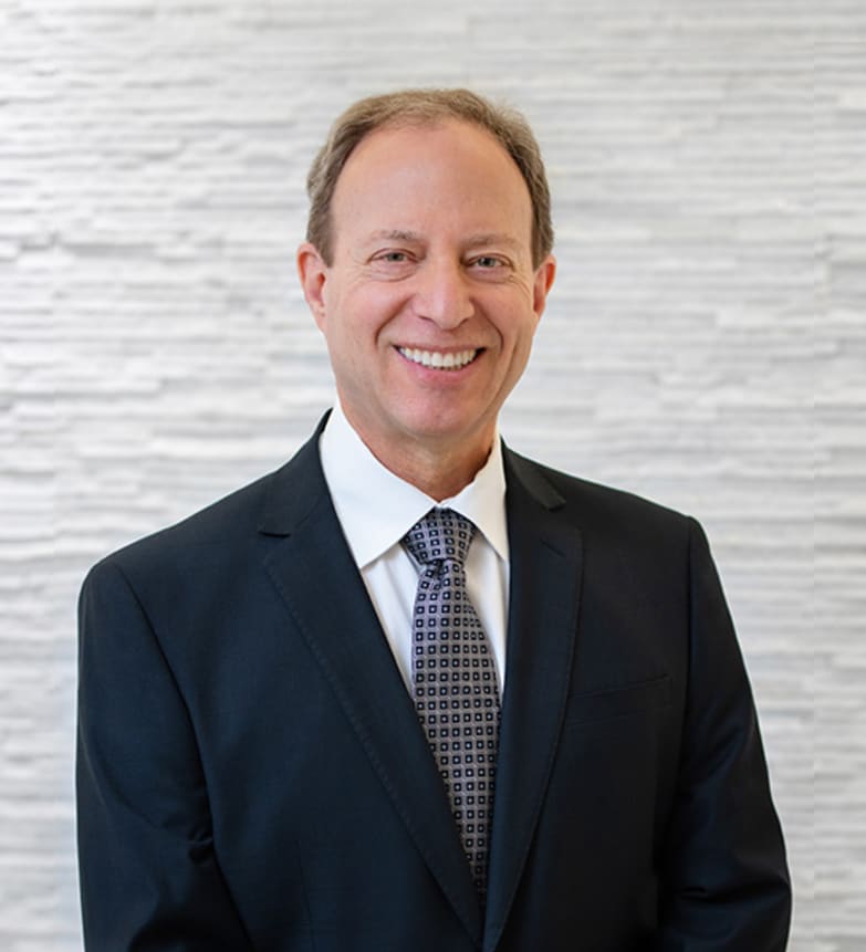 Dr. Howard Libenson, Dentist in Centre Dentaire Jardins Dorval - Portrait Photo