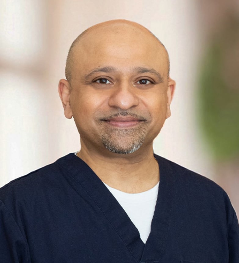 Dr. Manish Mistry, Dentist in Gloucester Dental Centre - Portrait Photo