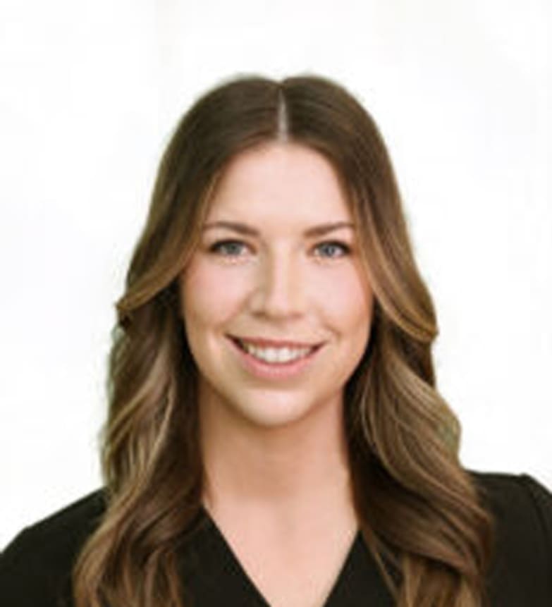 Dr. Jenna McNutt, Dentist in Brookside Dental - Portrait Photo
