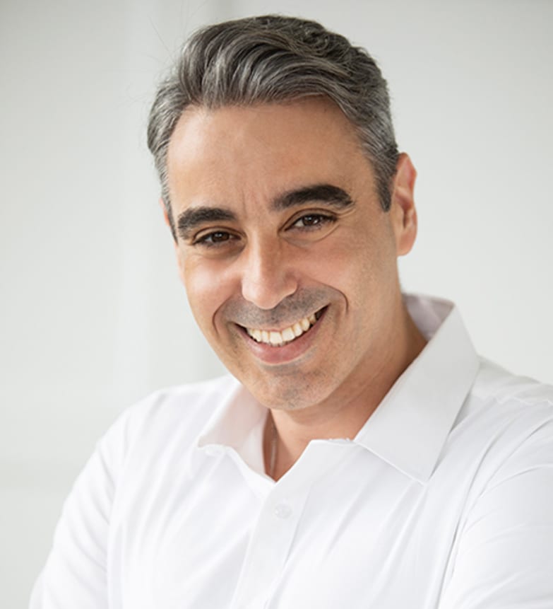 Dr. Jonas Stefani, Dentist in Dentistry @ Momentum - Portrait Photo