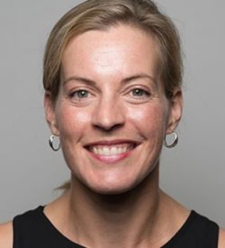 Dr. Jennifer Charbonneau, Dentist in Ottawa West Dental - Portrait Photo