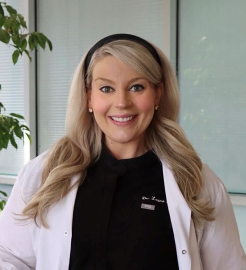 Dr. Laura Shepherd, Dentist in Gladstone Dental - Portrait Photo