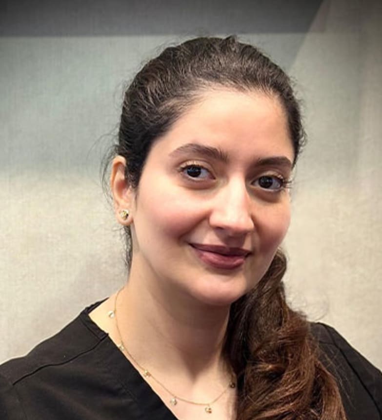 Dr. Hajer Al Tayeb, Dentist in Dentistry in Ajax - Portrait Photo