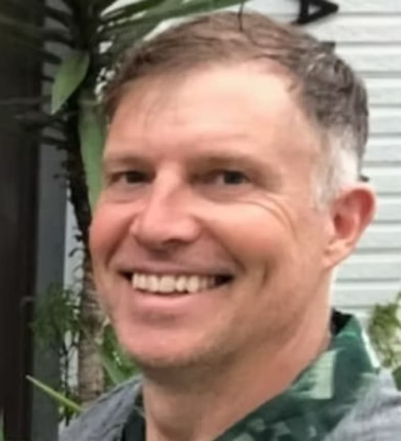 Dr. Kurt Young, Dentist in Dr. Kelly Davidoff Family Dentistry - Portrait Photo