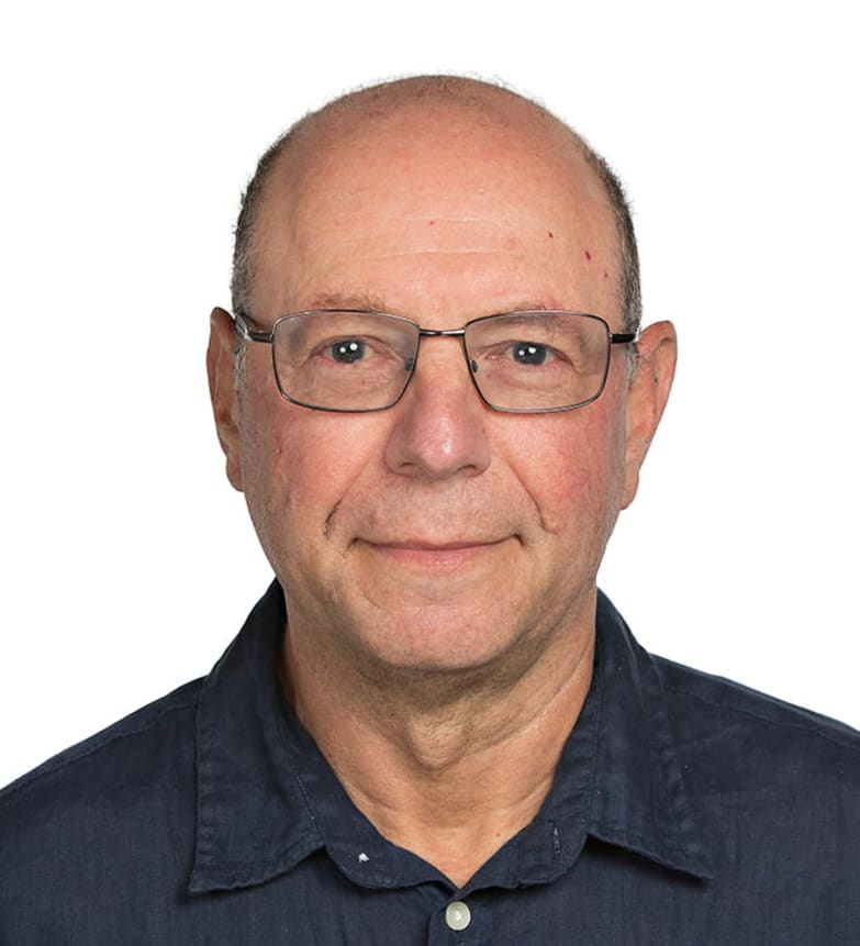 Dr. Jeffrey Sher, Dentist in Arenson Dental & Associates - Portrait Photo