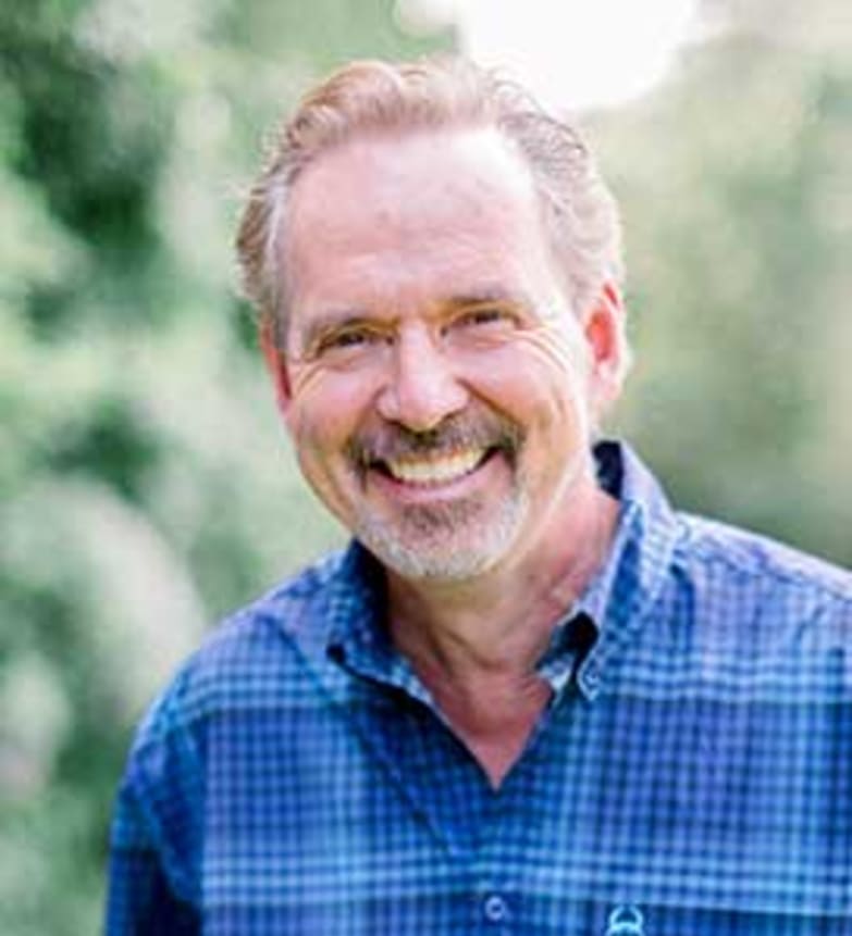 Dr. Lydell Wenzel, Dentist in River Dental - Portrait Photo