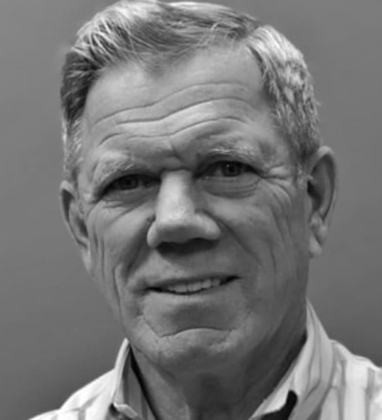 Dr. David Campbell, Dentist in St. Laurent Dental Centre - Portrait Photo