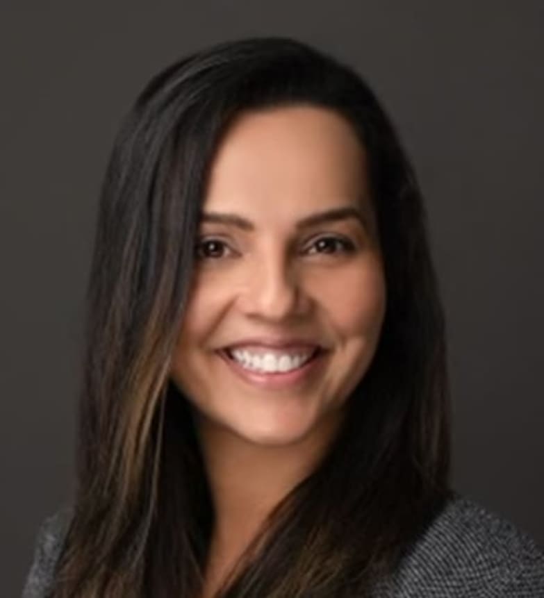 Dr. Parnit Bhupal, Dentist in Wembley Dental Clinic - Portrait Photo