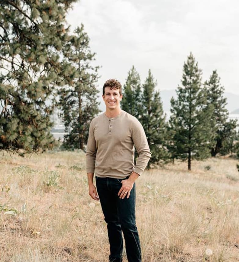 Dr. Zac Loomer, Dentist in One Dental - Portrait Photo