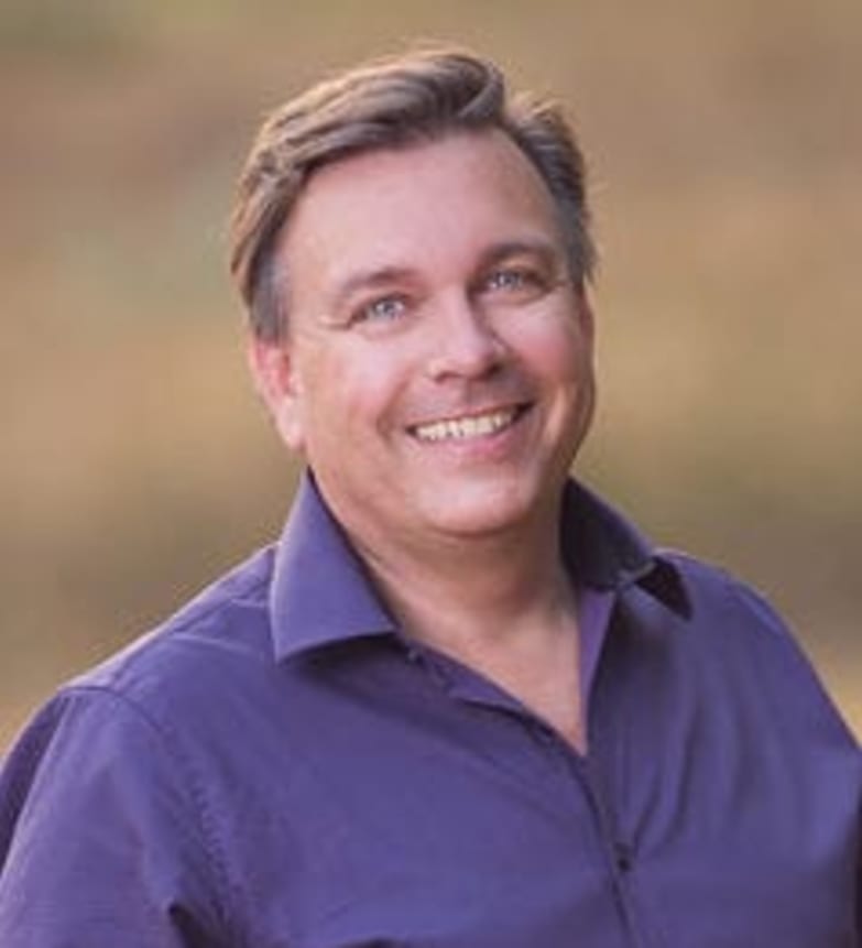 Dr. Peter Malcolm, Dentist in Crawford Dental Clinic - Portrait Photo