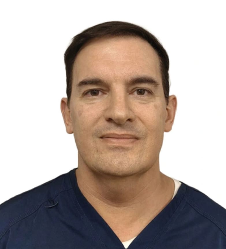 Dr. Mirko Pellizzari, Dentist in Dr. M. Jawanda Dentistry - Portrait Photo