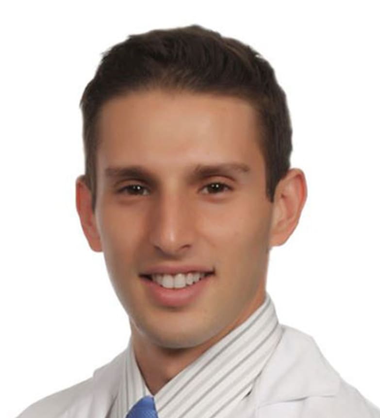 Dr Amer-Ouali, dentiste, Carrefour dentaire de Montréal - Photo portrait