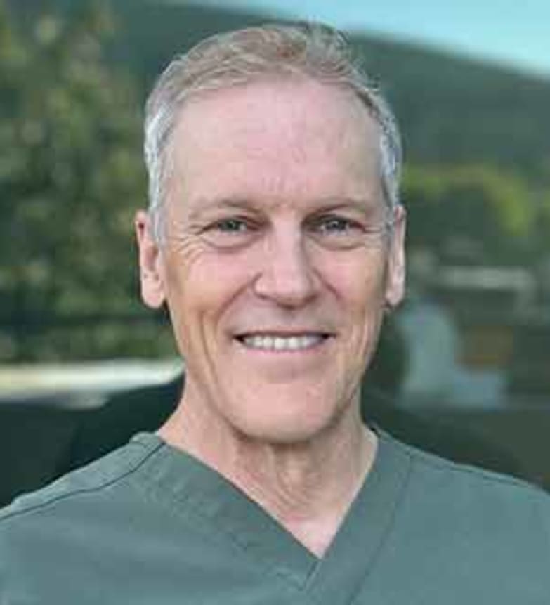 Dr. Glenn Van As, Dentist in Canyon Dental Centre - Portrait Photo