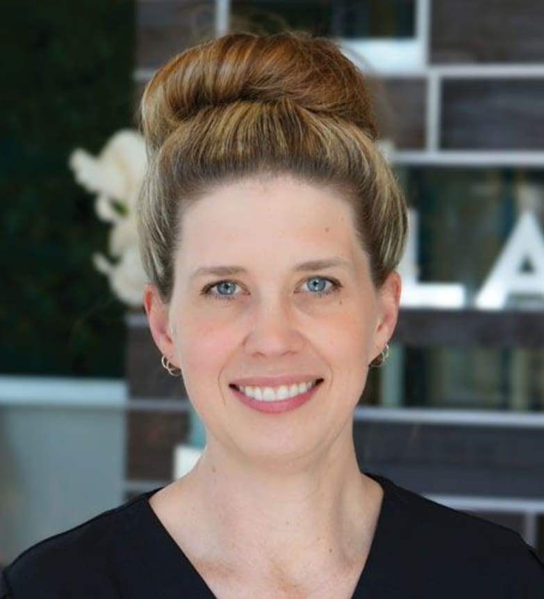 Dr. Angelyn Salaberry, Dentist in Landmark Dental Centre - Portrait Photo