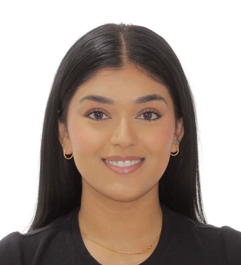 Dr. Amanpreet Saran, Dentist in LifeSmiles Dental - Selkirk - Portrait Photo