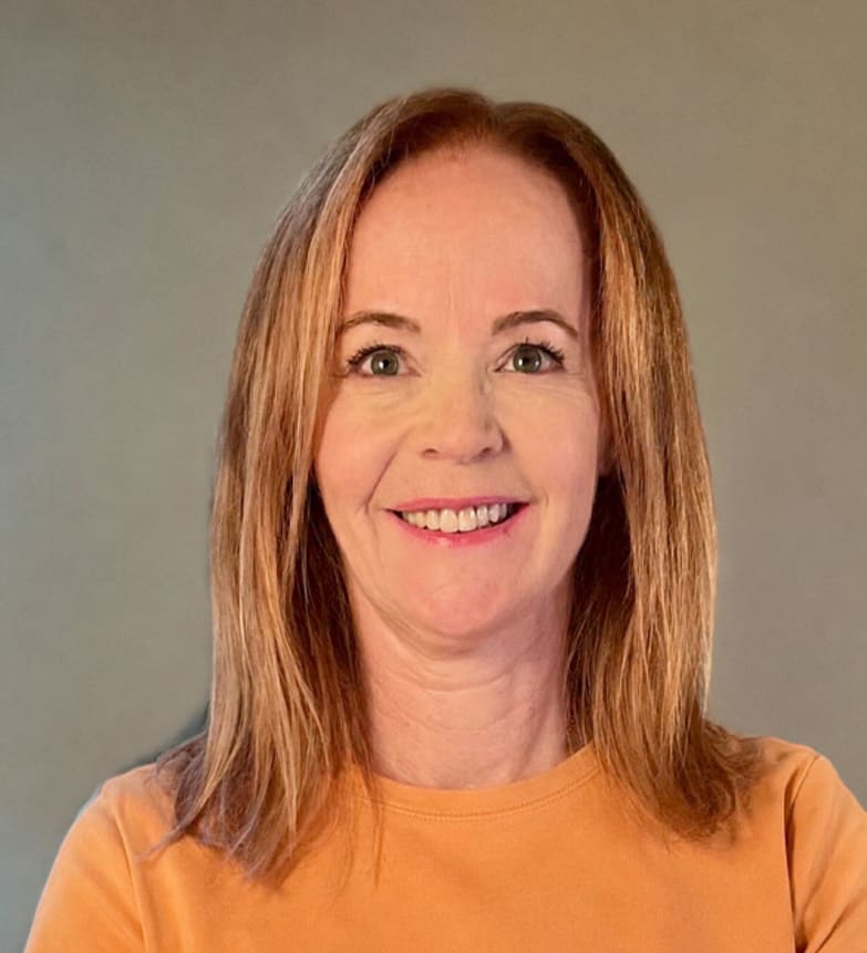 Dr. Christine Lilge, Dentist in Greentree Dental - Portrait Photo