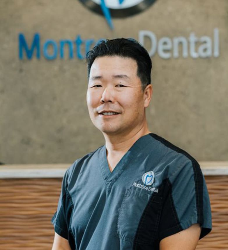 Dr. Woo-Bae Yi, Dentist in Montrose Dental - Portrait Photo