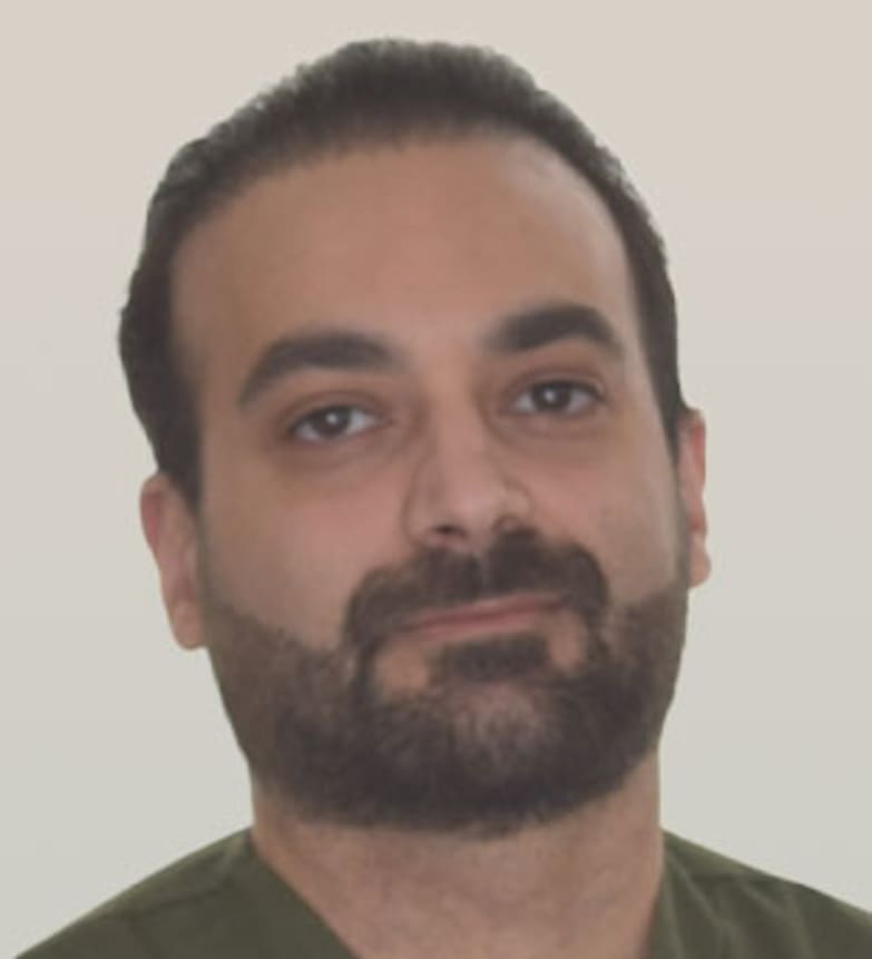 Dr. Ali Mahmood, Dentist in Bridlewood Dental - Portrait Photo