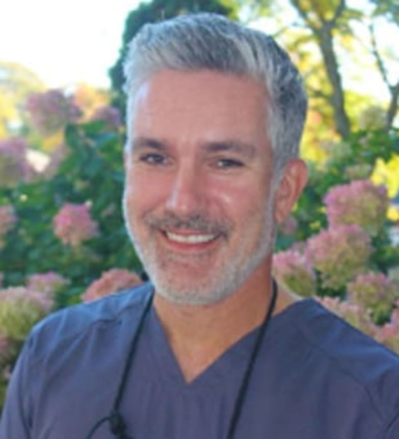 Dr. Mark Ceroni, Dentist in Upper Ottawa Dental - Portrait Photo
