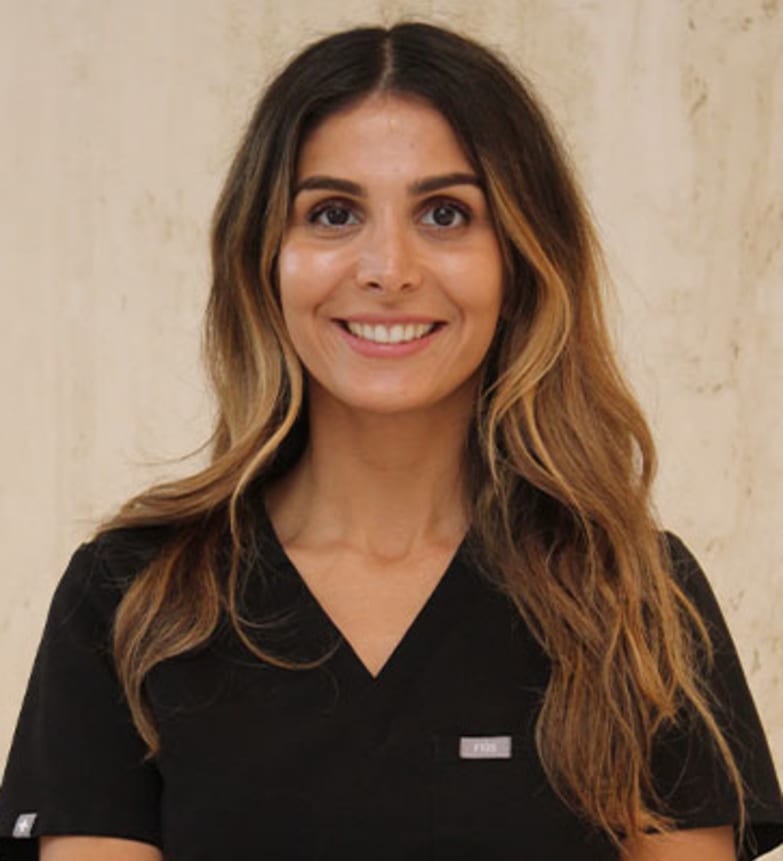 Dr. Heliya Ziai, Dentist in Thorncliffe Dental Centre - Portrait Photo