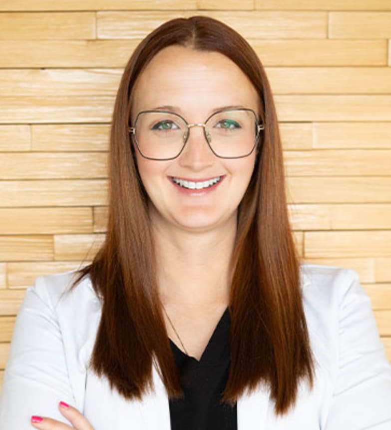 Dr. Kelsey Ross, Dentist in Emerald Park Dental Clinic - Portrait Photo