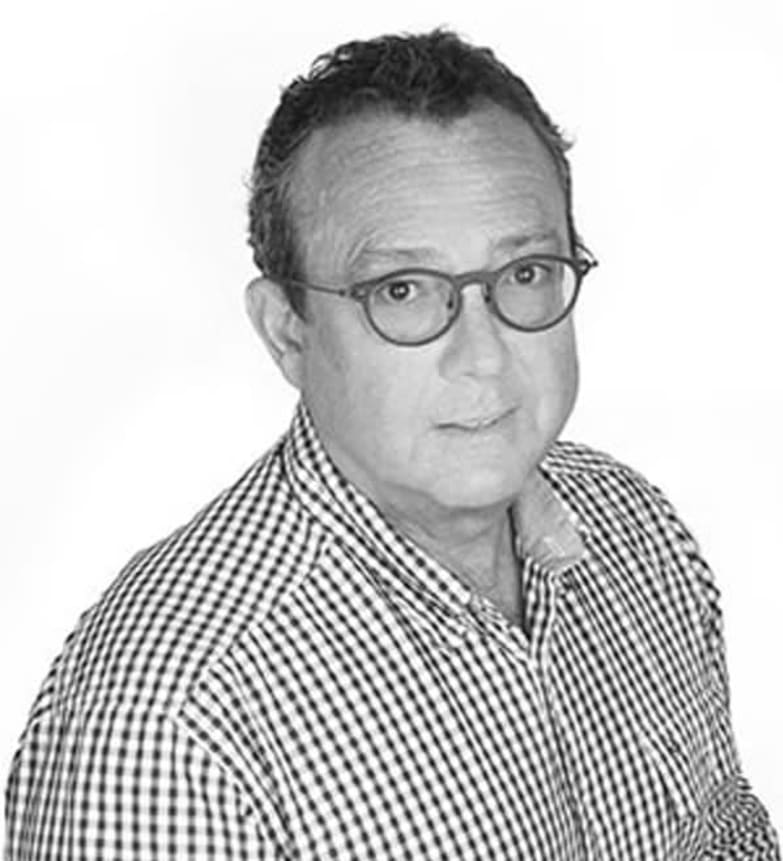 Dr. Tzvi Rubinger, Dentist in North Park Dental Care - Portrait Photo