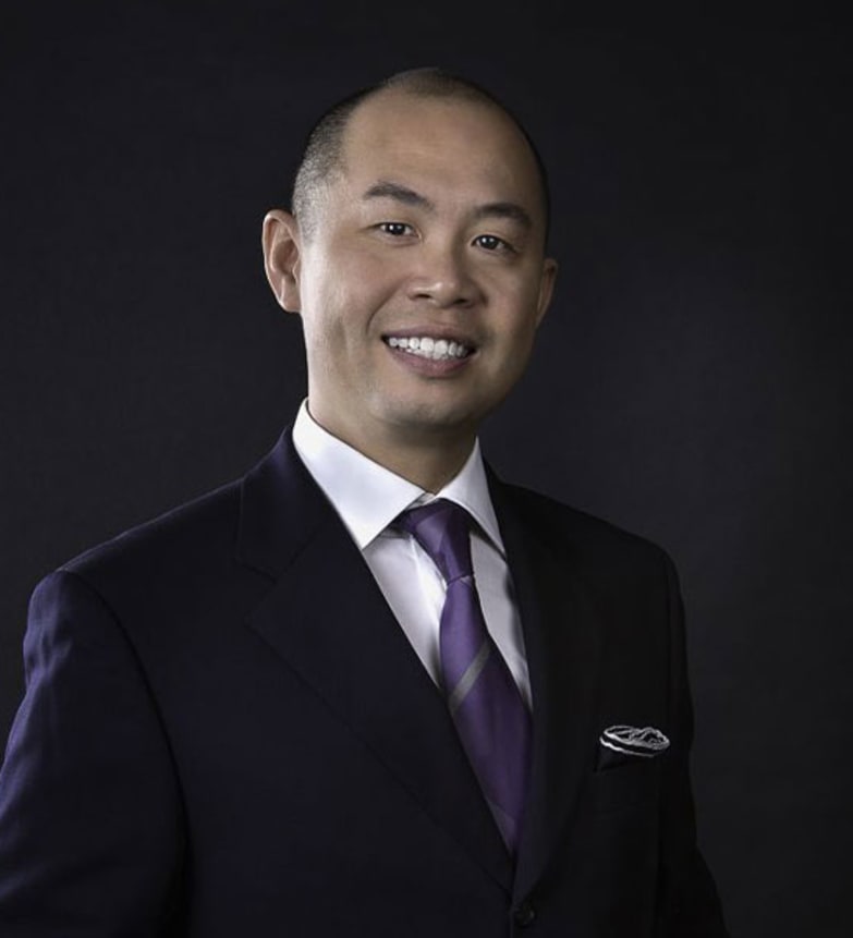 Dr. John Lau, Dentist in Kanata Lakes Dental Centre - Portrait Photo