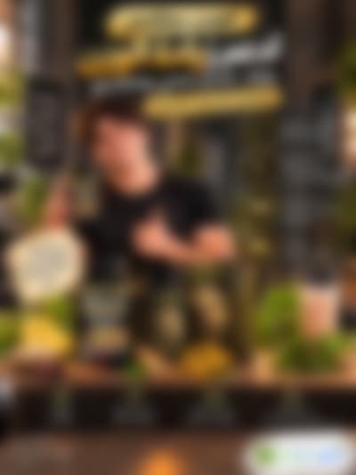 ✨ مو أي مكمل… هاد مستوى VIP ✨ إذا بدك دعم يومي للطاقة والحيوية، ومعه اهتمام بالعضلات والمفاصل والبشرة  💛 Ginseng Golden Collagen VIP تركيبة تجمع بين الجينسنغ + الكولاجين + مجموعة من الفيتامينات والمعادن لتكون رفيقة نمط حياتك النشط 🔥 طاقة وحيوية 💪🏻 دعم النشاط والأداء البدني 🦴 دعم المفاصل والعضلات ✨ عناية بالبشرة من الداخل ومعها شيلاجيت 500mg بتركيز 50% حمض الفولفيك لدعم الطاقة والحيوية والتركيز ضمن نمط حياة صحي