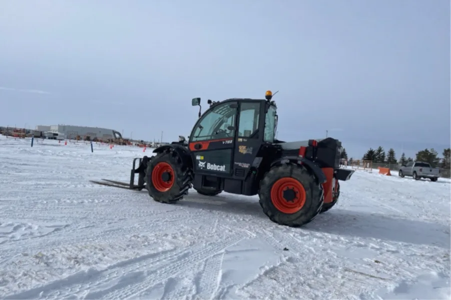 2018 Bobcat V723 Telehandler - Image 4