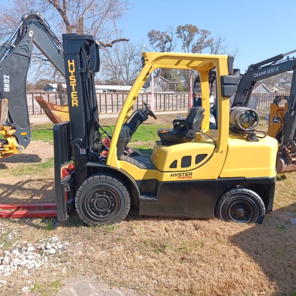 2011 Hyster Fortis Forklift - Image 2
