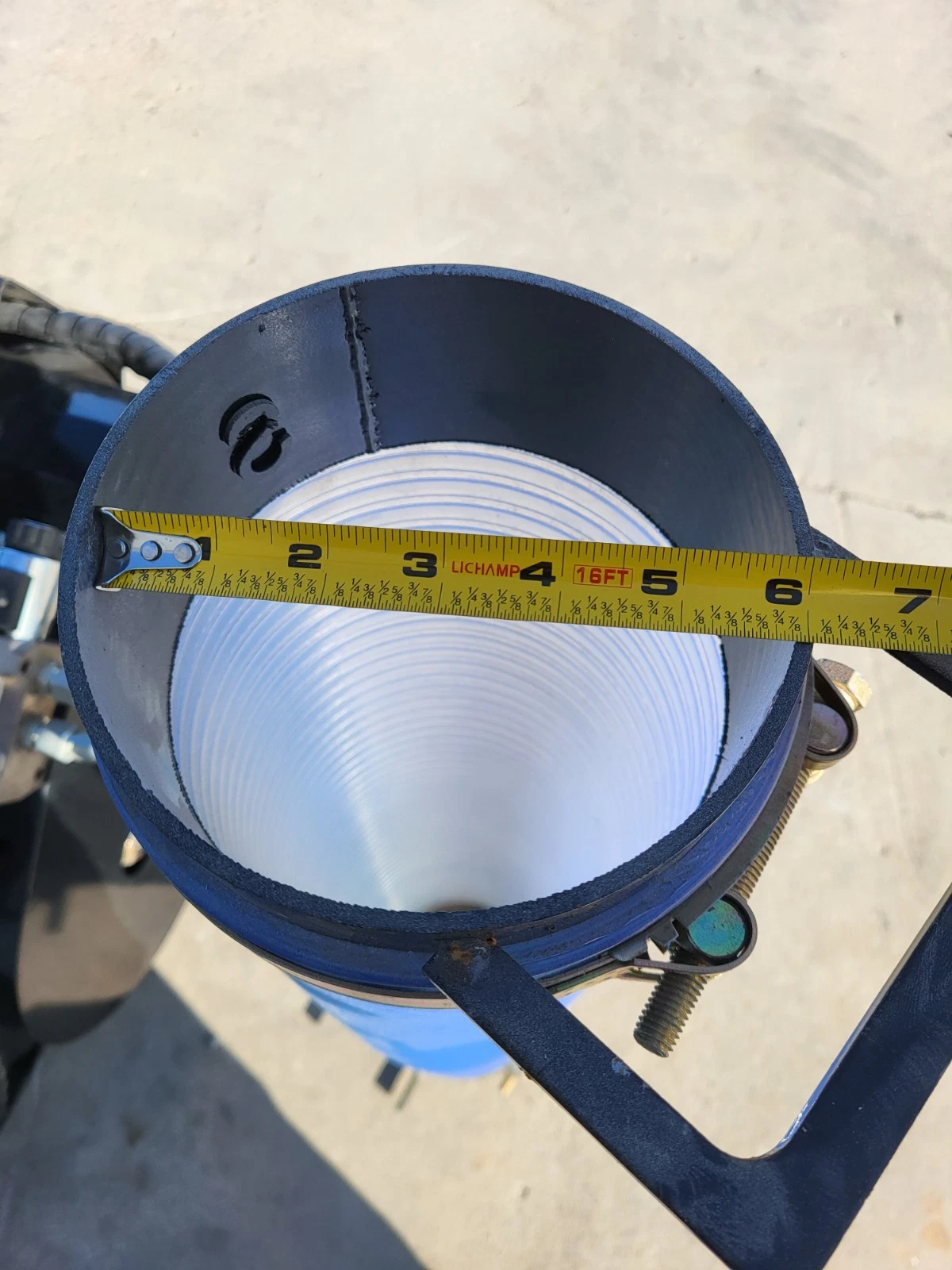 GIYI Hydraulic Concrete Mixer Attachment - Image 8