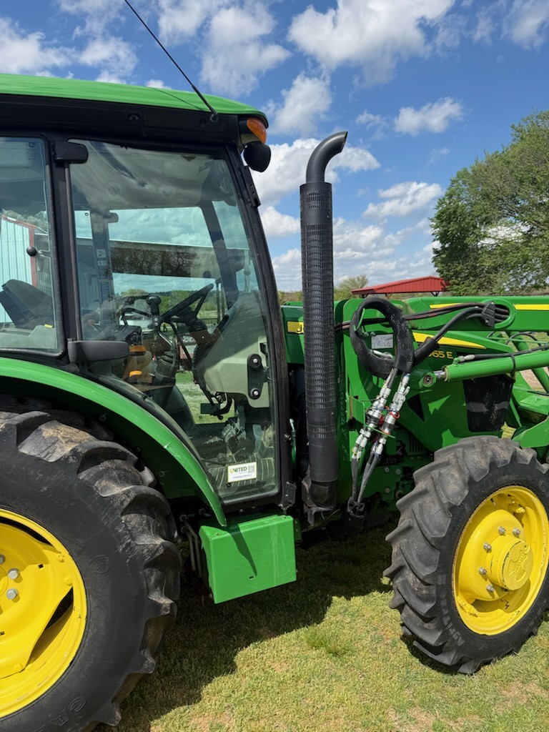2022 John Deere 5065E Utility Tractor - Image 5