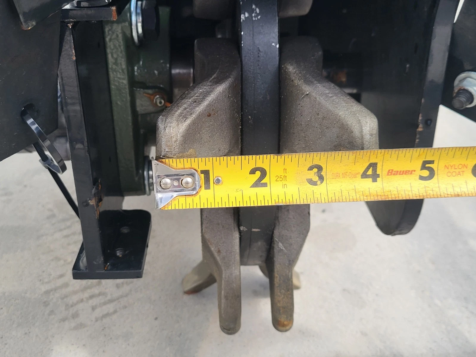 GIYI Hydraulic  Stump Grinder Attachment - Image 4