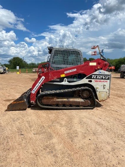 2022 Takeuchi TL12V2-CR  Compact Track Loader - Image 2