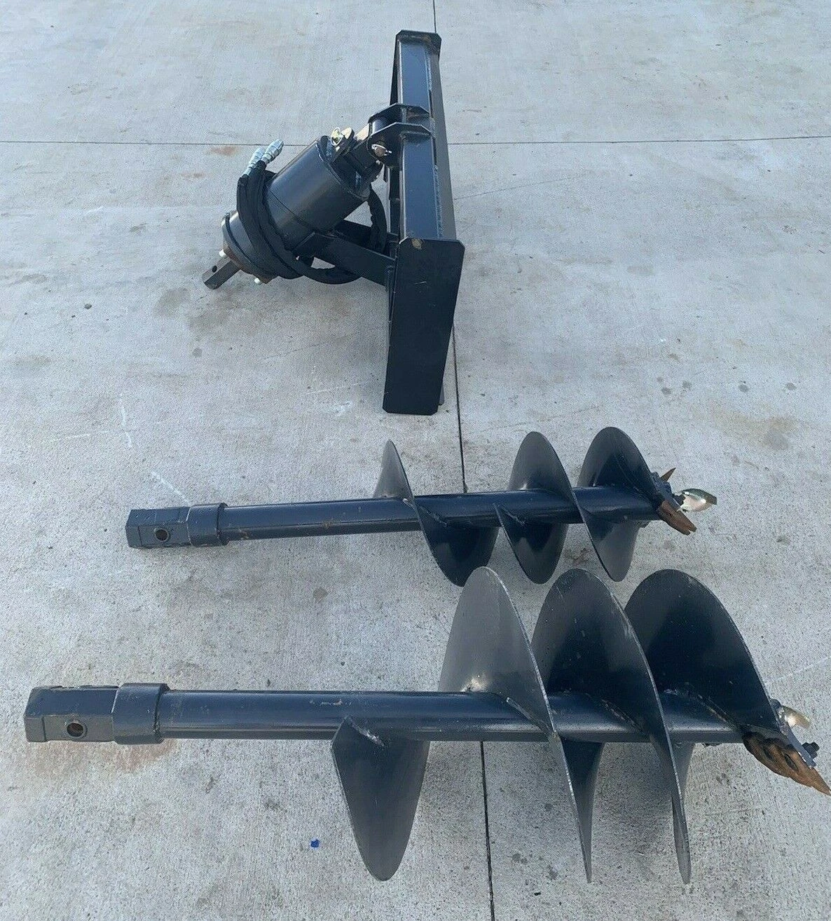 Wolverine Hydraulic Auger Attachment/Post Hole Digger