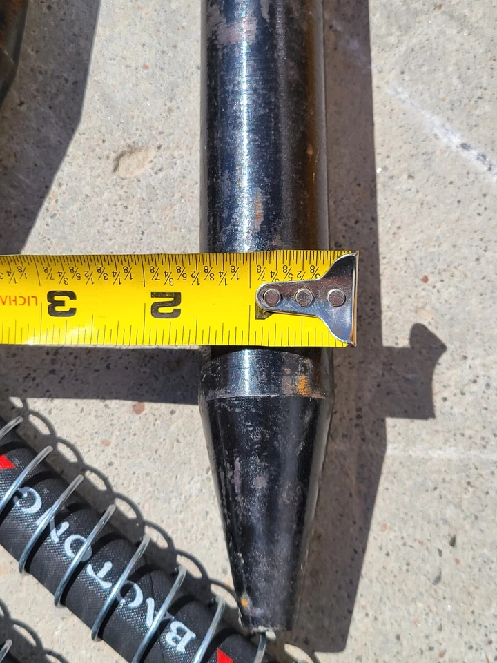 Hydraulic Hammer/Breaker Attachment with Two Chisels - Image 3