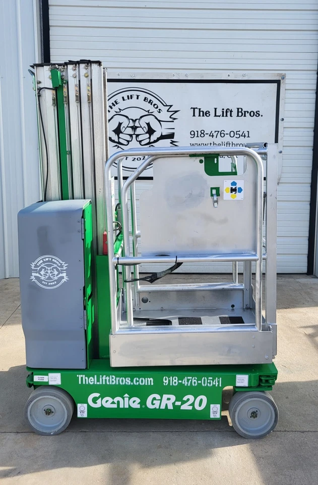 Genie GR-20 Runabout Scissor Lift