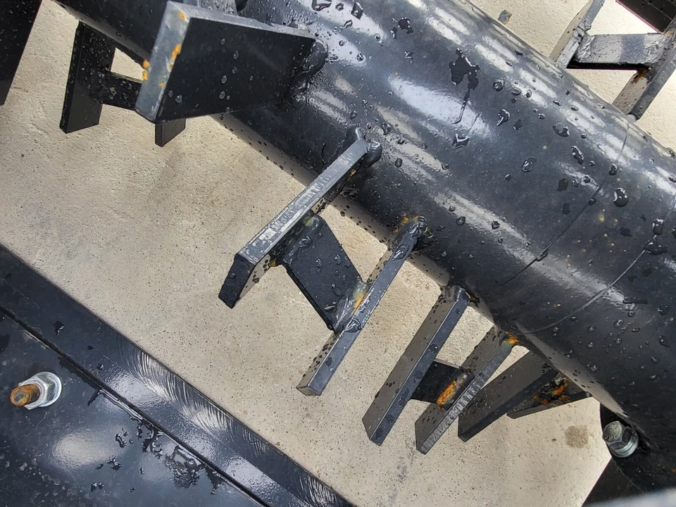 Wolverine Hydraulic Rock Rake Attachment - Image 2