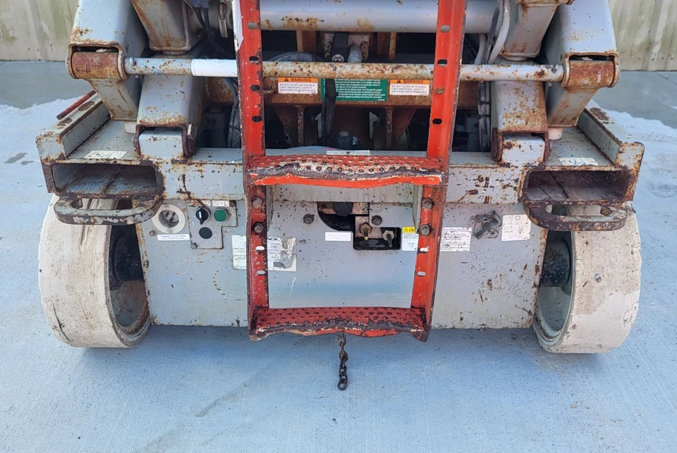 2006 Skyjack SJIII 4626 Electric Scissor Lift - Image 4
