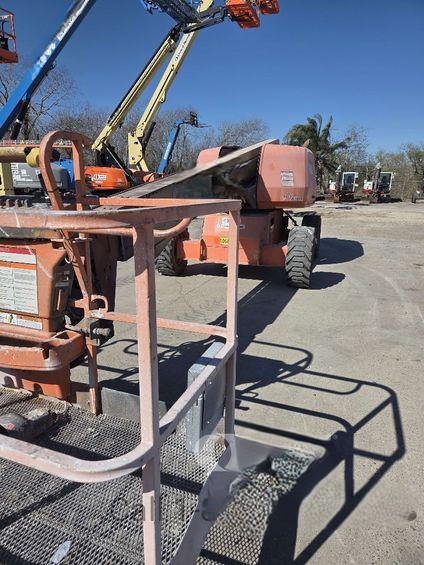 2017 JLG 600S Telescopic Boom Lift