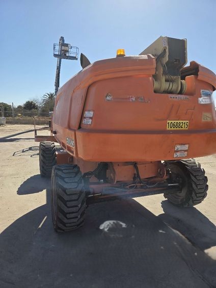 2017 JLG 600S Telescopic Boom Lift - Image 2