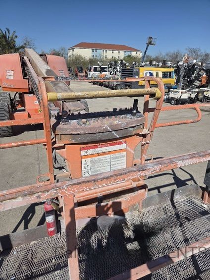 2017 JLG 600S Telescopic Boom Lift - Image 5