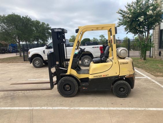 2018 Hyster H50XT Pneumatic Tire Forklift